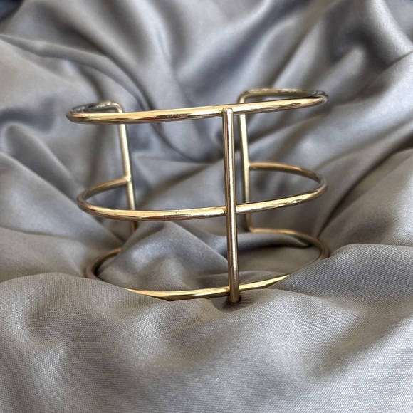 Gold Metal Cuff Bracelet - Picture 1 of 7